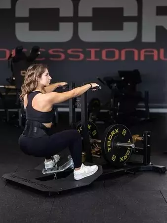 Toorx professional belt squat fwx 10200 butt shape 2